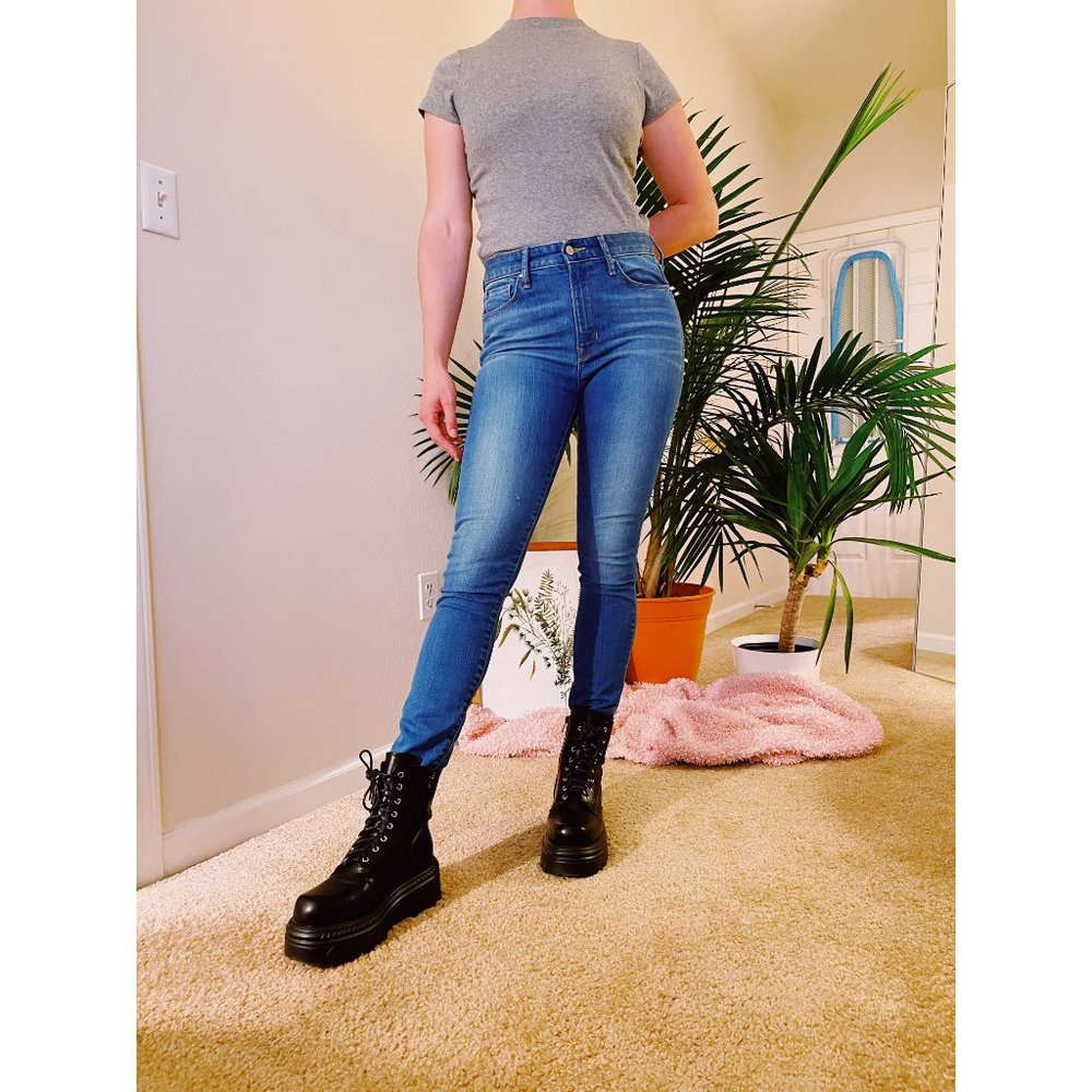 GAP Skinny Jeans - Size 6